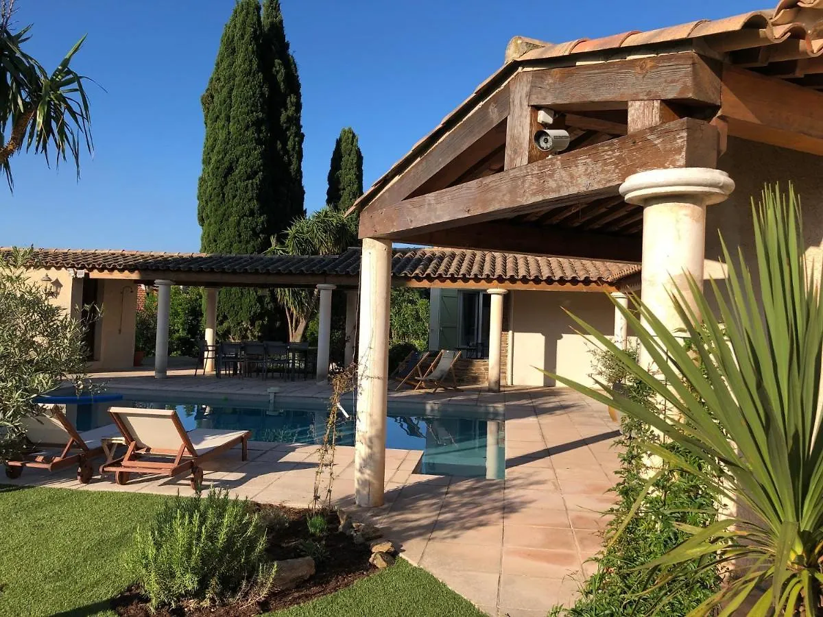 Villa 4* Avec Piscine Dans Le Bas Du Village De Bormes Les Mimosas